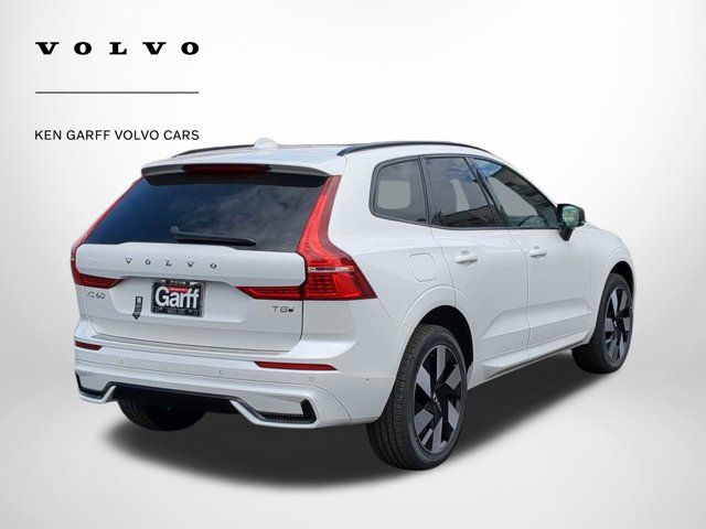 2025 Volvo XC60 Plug-In Hybrid Plus Dark Theme