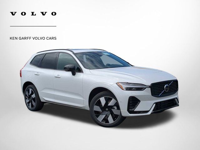 2025 Volvo XC60 Plug-In Hybrid Plus Dark Theme