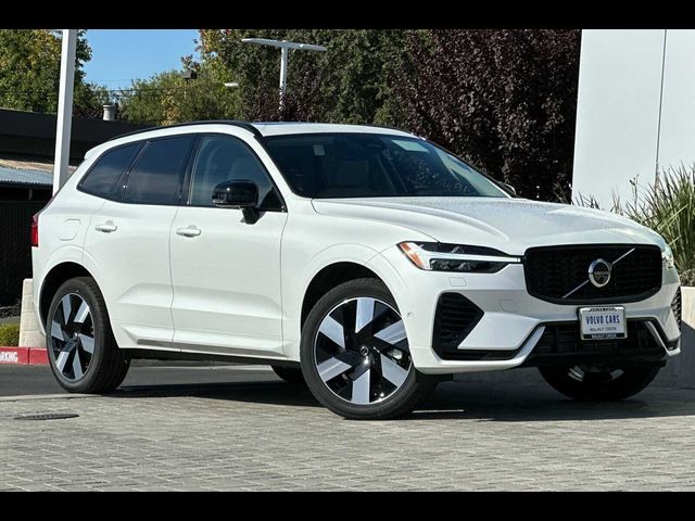 2025 Volvo XC60 Plug-In Hybrid Plus