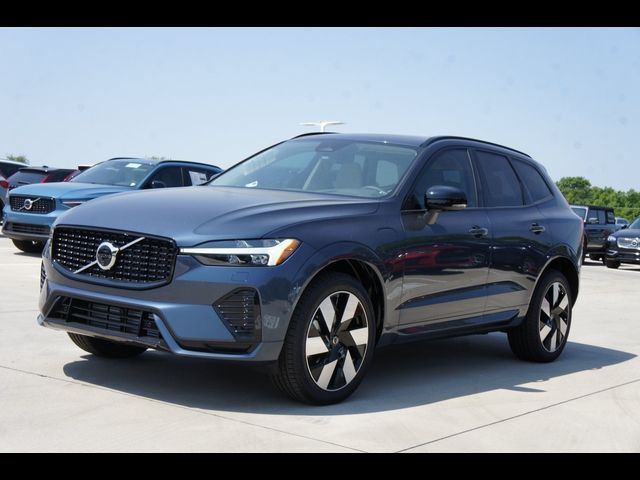 2025 Volvo XC60 Plug-In Hybrid Plus