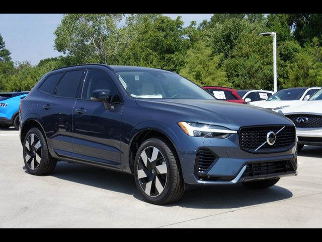 2025 Volvo XC60 Plug-In Hybrid Plus