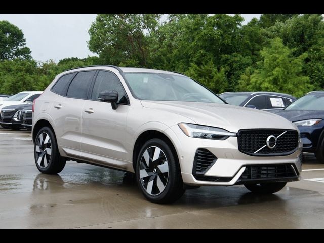 2025 Volvo XC60 Plug-In Hybrid Plus