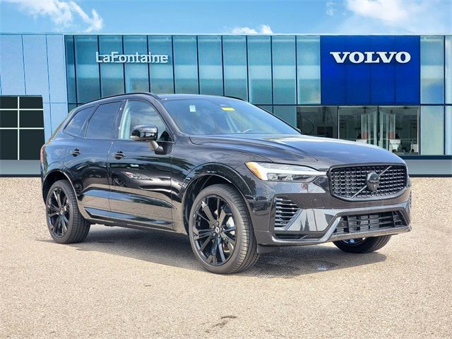 2025 Volvo XC60 Plug-In Hybrid Ultra Black Edition