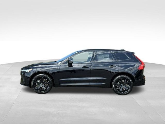 2025 Volvo XC60 Plug-In Hybrid Ultra Black Edition