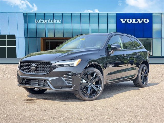 2025 Volvo XC60 Plug-In Hybrid Ultra Black Edition