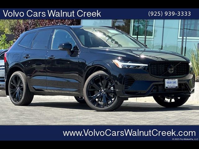 2025 Volvo XC60 Plug-In Hybrid Ultra Black Edition