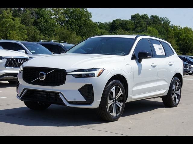 2025 Volvo XC60 Plug-In Hybrid Core