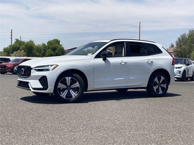 2025 Volvo XC60 Plug-In Hybrid Core