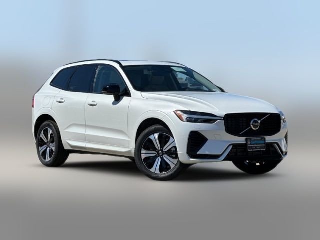 2025 Volvo XC60 Plug-In Hybrid Core