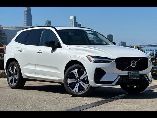 2025 Volvo XC60 Plug-In Hybrid Core