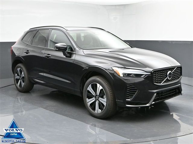 2025 Volvo XC60 Plug-In Hybrid Core