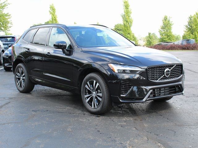 2025 Volvo XC60 Plug-In Hybrid Core