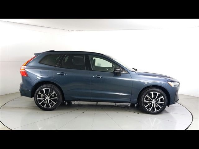 2025 Volvo XC60 Plus