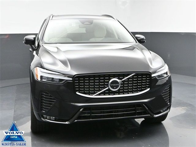 2025 Volvo XC60 Plus