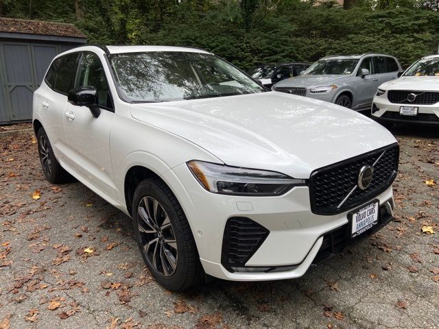 2025 Volvo XC60 Plus