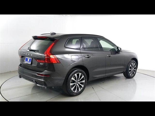 2025 Volvo XC60 Plus