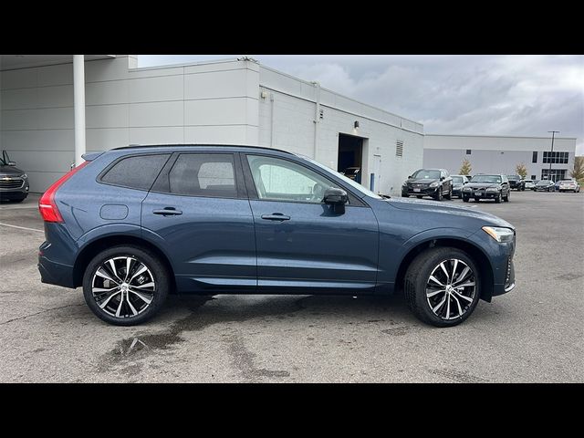 2025 Volvo XC60 Plus