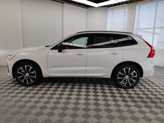 2025 Volvo XC60 Plus