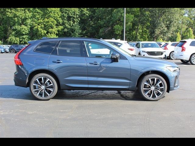 2025 Volvo XC60 Plus