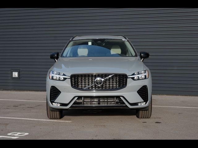 2025 Volvo XC60 Plus