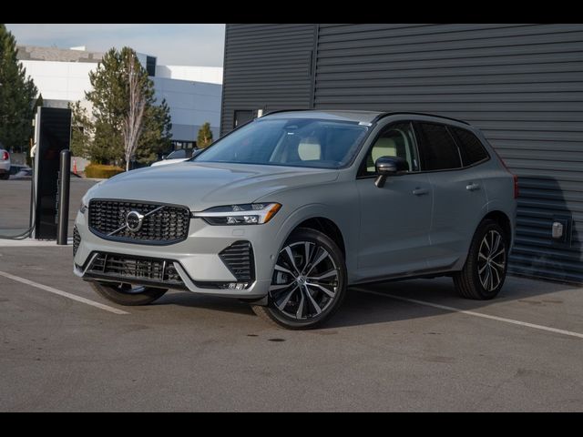 2025 Volvo XC60 Plus