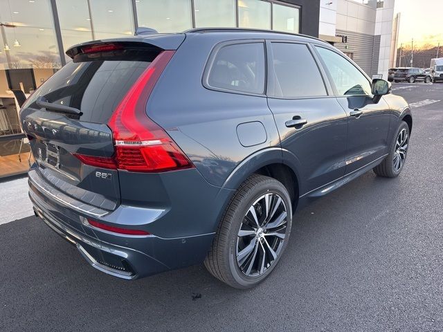 2025 Volvo XC60 Plus