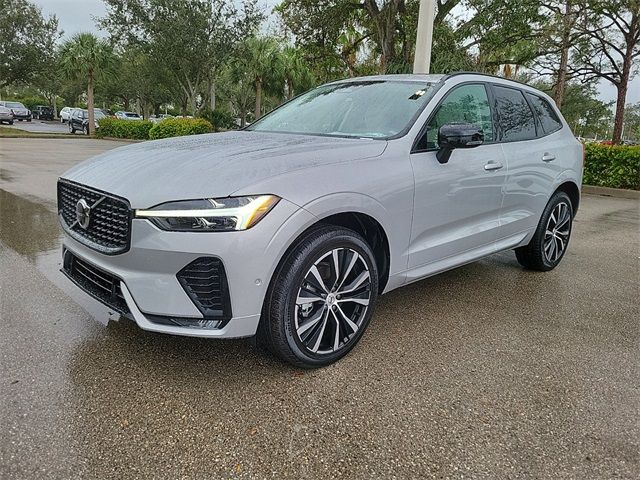 2025 Volvo XC60 Plus