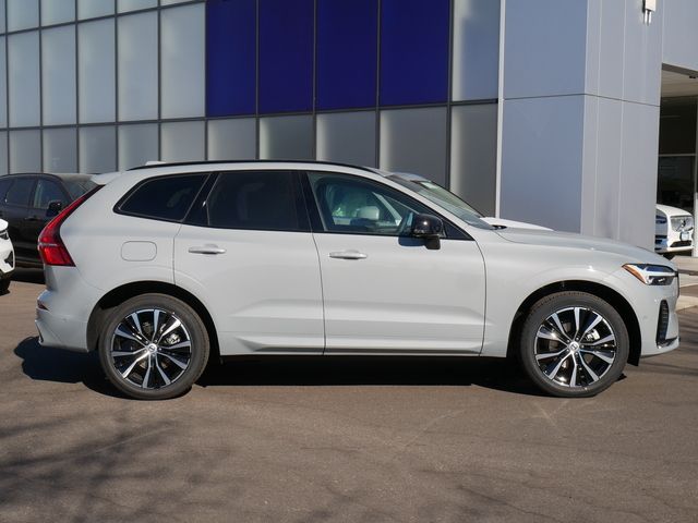 2025 Volvo XC60 Plus