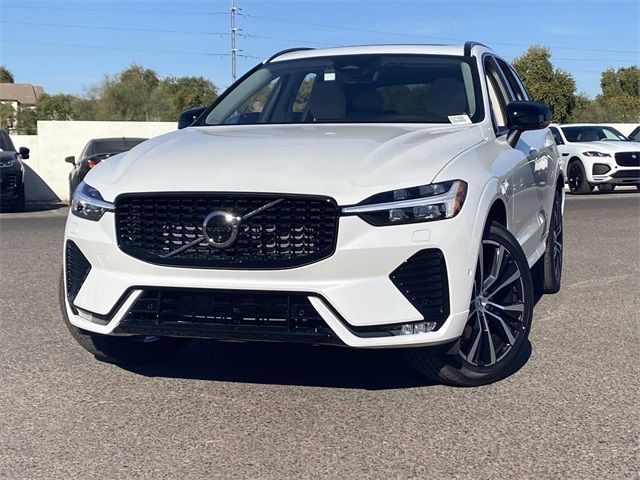 2025 Volvo XC60 Plus