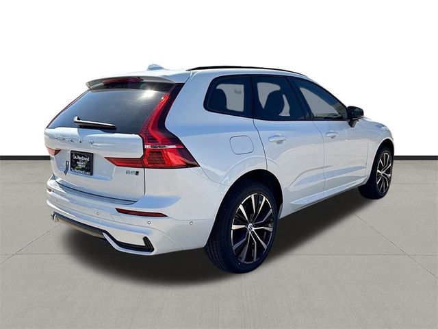 2025 Volvo XC60 Plus