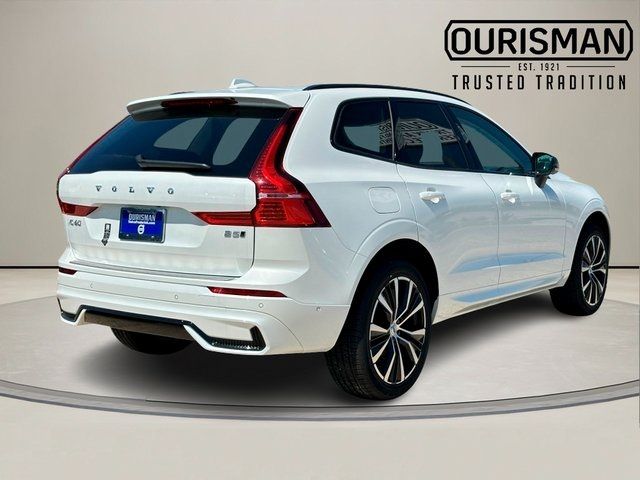 2025 Volvo XC60 Plus