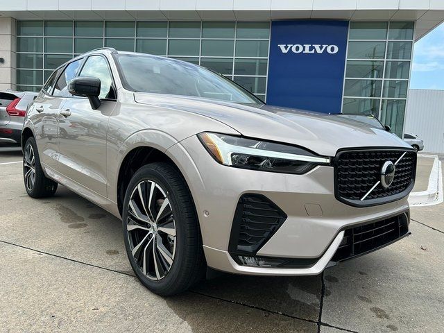 2025 Volvo XC60 Plus