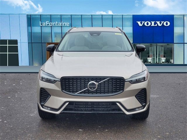 2025 Volvo XC60 Plus