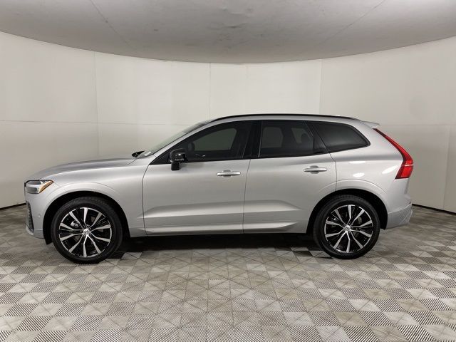 2025 Volvo XC60 Plus