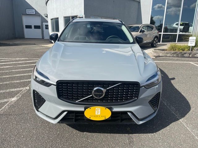 2025 Volvo XC60 Plus