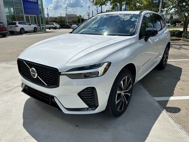 2025 Volvo XC60 Plus