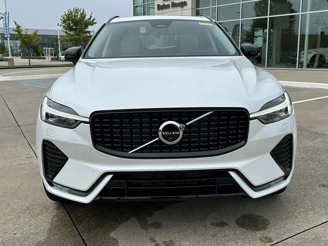 2025 Volvo XC60 Plus