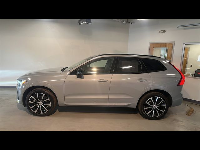 2025 Volvo XC60 Plus