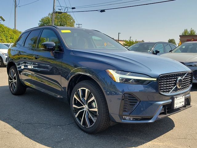 2025 Volvo XC60 Plus