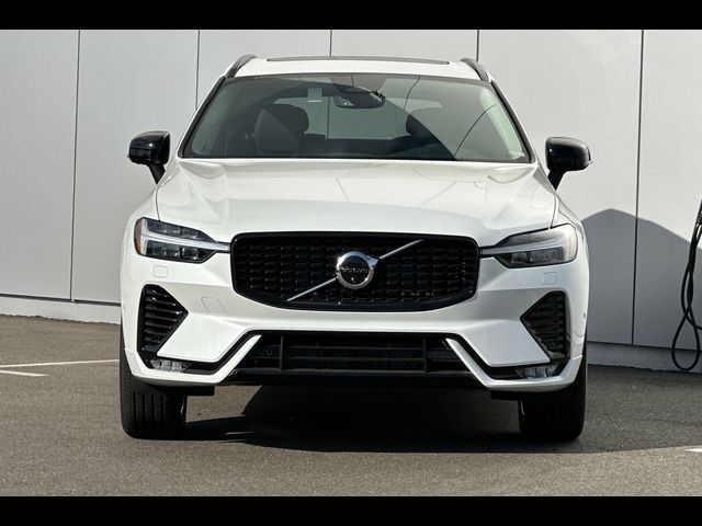 2025 Volvo XC60 Plus