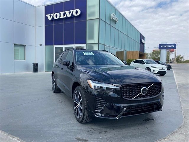 2025 Volvo XC60 Plus