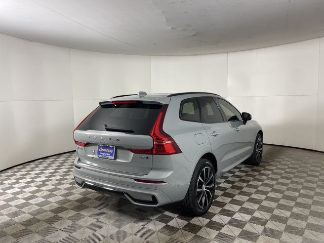 2025 Volvo XC60 Plus