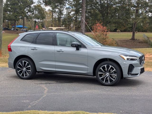 2025 Volvo XC60 Plus