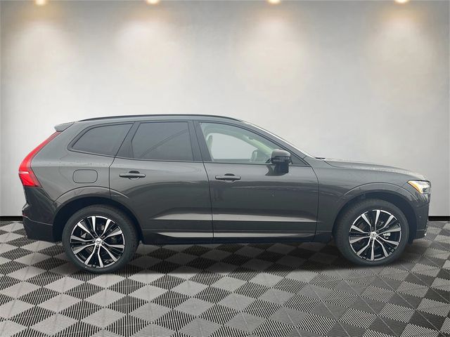 2025 Volvo XC60 Plus