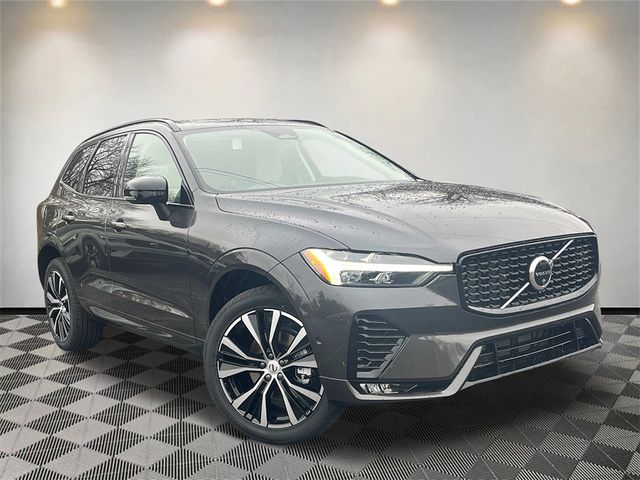 2025 Volvo XC60 Plus