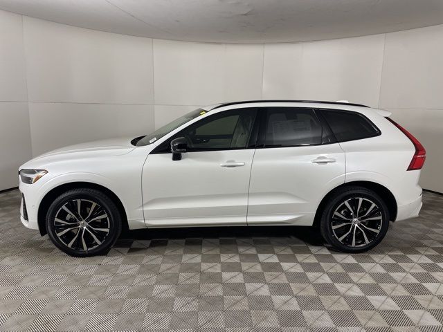 2025 Volvo XC60 Plus