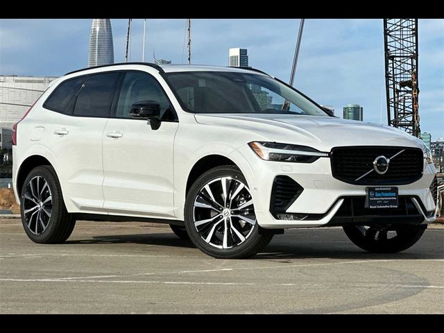 2025 Volvo XC60 Plus