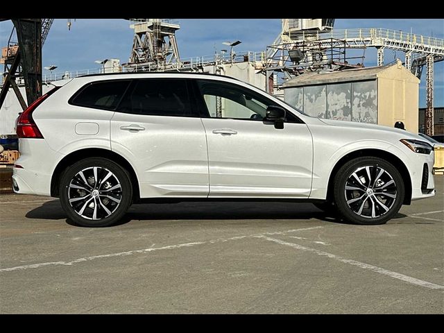 2025 Volvo XC60 Plus