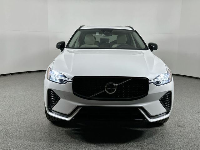 2025 Volvo XC60 Plus