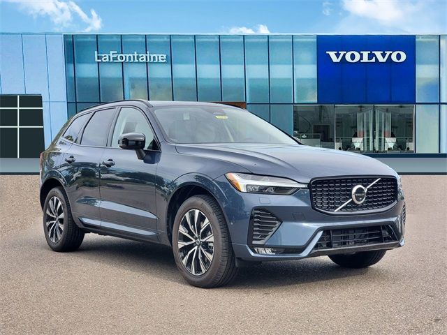 2025 Volvo XC60 Plus